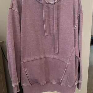 Women’s Oversized Stonewashed Hooded Sweatshirt 
Size XS